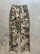 Load image into Gallery viewer, Vintage Realtree Camo Pants (M)