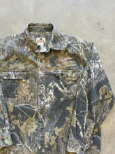 Load image into Gallery viewer, 2000’s Mossy Oak Breakup Camo Button-Up Shirt (XL)