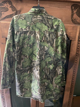Load image into Gallery viewer, Original Mossy Oak Full Foliage Shirt (XL) 🇺🇸
