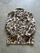 Load image into Gallery viewer, Vintage Duck Camo Insulated Jacket (L)