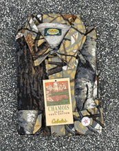 Load image into Gallery viewer, Vintage Cabelas Skyline Camo Chamois Large