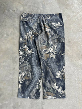 Load image into Gallery viewer, Vintage Cabela’s MossyOak Breakup Camo Pants