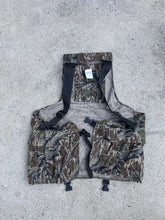 Load image into Gallery viewer, 90’s Commander Mossy Oak Treestand Strap Vest (L/XL)