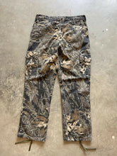 Load image into Gallery viewer, Vintage Mossy Oak Breakup Adjustable Waist Pants (L)