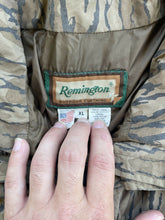 Load image into Gallery viewer, Vintage Remington MossyOak Original Bottomland Camo Wader Jacket (XL)