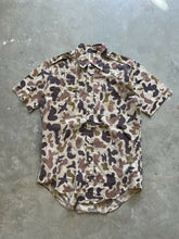 Load image into Gallery viewer, 1990’s Bob Allen Ducks Unlimited Camo Button Up Short Sleeve Shirt (M)