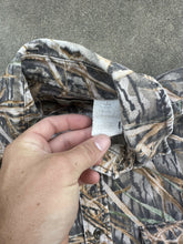 Load image into Gallery viewer, Vintage Mossy Oak Shadowgrass Chamois Button Up (XL)