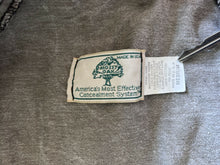 Load image into Gallery viewer, Men’s medium 1980s Mossy oak bow hunter jacket Treestand vintage hunting jacket military long 4 pocket jacket made in the USA hunting camo