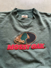 Load image into Gallery viewer, Vintage Mossy Oak Leather Patch Crewneck (L)