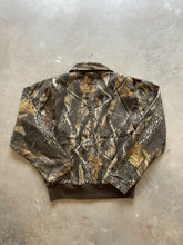 Load image into Gallery viewer, Vintage Realtree Hardwoods Camo Bass Pro Shops Jacket (S)