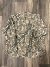 Load image into Gallery viewer, 1990’s Rattlers Brand Mossy Oak Treestand Camo Chamois Shirt (XL)