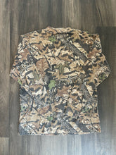 Load image into Gallery viewer, Vintage Mossy Oak Forest Floor Camo Henley Shirt (L)