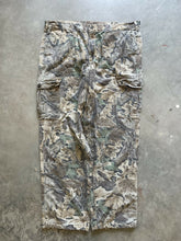 Load image into Gallery viewer, Vintage Realtree Advantage Camo Adjustable Waist Pants (XL)