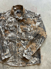 Load image into Gallery viewer, Vintage Realtree Camo Chamois Shirt (L)