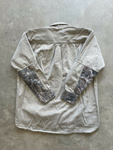 Load image into Gallery viewer, 1990’s Mossy Oak Companions Treestand Camo Button Up Shirt (L)