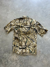 Load image into Gallery viewer, Vintage Realtree Advantage Wetlands Camo Short Sleeve Button Up Shirt (S)