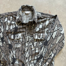 Load image into Gallery viewer, Vintage Trebark Camo Chamois Shirt (L)