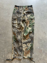 Load image into Gallery viewer, Vintage Rattlers Brand Realtree Camo Adjustable Waist Pants (M)