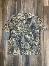 Load image into Gallery viewer, Vintage Mossy Oak Breakup Camo T-Shirt (2XL)