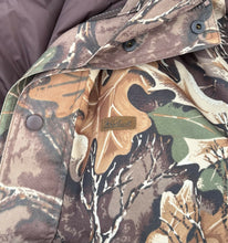 Load image into Gallery viewer, 90’s Woolrich Realtree Goretex 3 in 1 Jacket (M)
