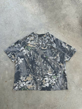 Load image into Gallery viewer, Vintage MossyOak Breakup Camo Pocket T (L)
