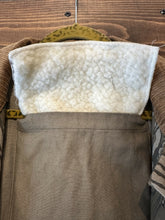 Load image into Gallery viewer, MO Corduroy Collar Jacket