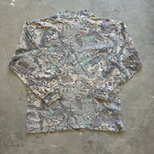 Load image into Gallery viewer, Vintage Realtree Advantage Camo Shirt (L)