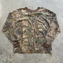 Load image into Gallery viewer, Vintage Realtree Camo Shirt (XL)