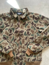 Load image into Gallery viewer, Vintage Woolrich Duck Camo Pullover (L)