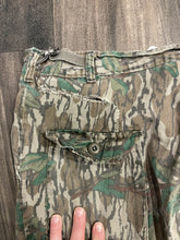 Load image into Gallery viewer, Vintage Mossy Oak Greenleaf Camo Adjustable Waist Pants (XL)