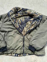 Load image into Gallery viewer, Vintage Browning MossyOak Treestand Camo Reversible Fleece Jacket (XL)
