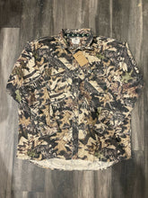 Load image into Gallery viewer, Vintage Mossy Oak Forest Floor Camo Chamois Shirt (2XL)