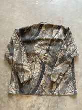 Load image into Gallery viewer, Vintage Realtree Hardwoods Camo 4-Pocket Jacket (2XL)