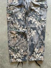 Load image into Gallery viewer, Vintage Mossy Oak Breakup Camo Adjustable Waist Pants (L)