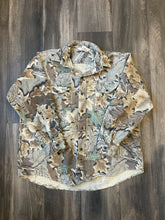 Load image into Gallery viewer, 1990’s Realtree Advantage Camo Chamois Shirt (XL)