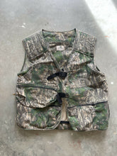 Load image into Gallery viewer, Vintage Mossy Oak Shadowleaf Camo Turkey Vest (XL)
