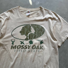 Load image into Gallery viewer, 2000’s Mossy Oak Field Staff T-Shirt (XL)