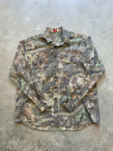 Load image into Gallery viewer, Vintage Realtree Advantage Timber Camo Button Up Shirt (2XL)