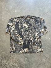 Load image into Gallery viewer, Vintage Mossy Oak Breakup Camo Long Sleeve Shirt (XL)
