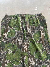 Load image into Gallery viewer, Vintage Full Foliage Camo Ultra Lightweight Pants (XL)