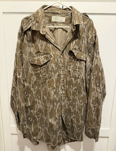 Load image into Gallery viewer, Mossy Oak Bottomland Button Down (XXL)