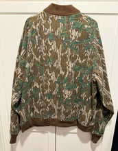 Load image into Gallery viewer, Mossy Oak Greenleaf Bomber Jacket (XXXL)