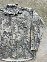 Load image into Gallery viewer, Vintage Spartan Realtree Advantage Camo Chamois (XL)