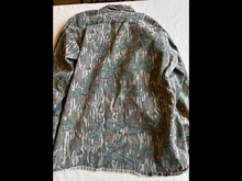 Load image into Gallery viewer, Vintage Mossy Oak Greenleaf 80’s shirt
