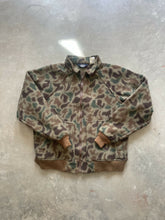 Load image into Gallery viewer, Vintage Woolrich Duck Camo Pullover (L)