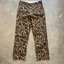 Load image into Gallery viewer, Vintage Duxbak Duck Camo Pants (L)
