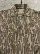 Load image into Gallery viewer, Mossy Oak Custom Bottomland 3 Pocket (S/M)