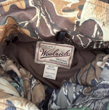 Load image into Gallery viewer, 90’s Woolrich Realtree Goretex 3 in 1 Jacket (M)