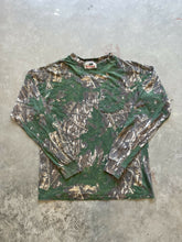 Load image into Gallery viewer, Vintage Mossy Oak Shadowleaf Camo Long Sleeve Shirt (M)