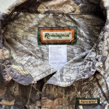Load image into Gallery viewer, 2000’s Remington Breakup Camo Short Sleeve Button-Up (M)